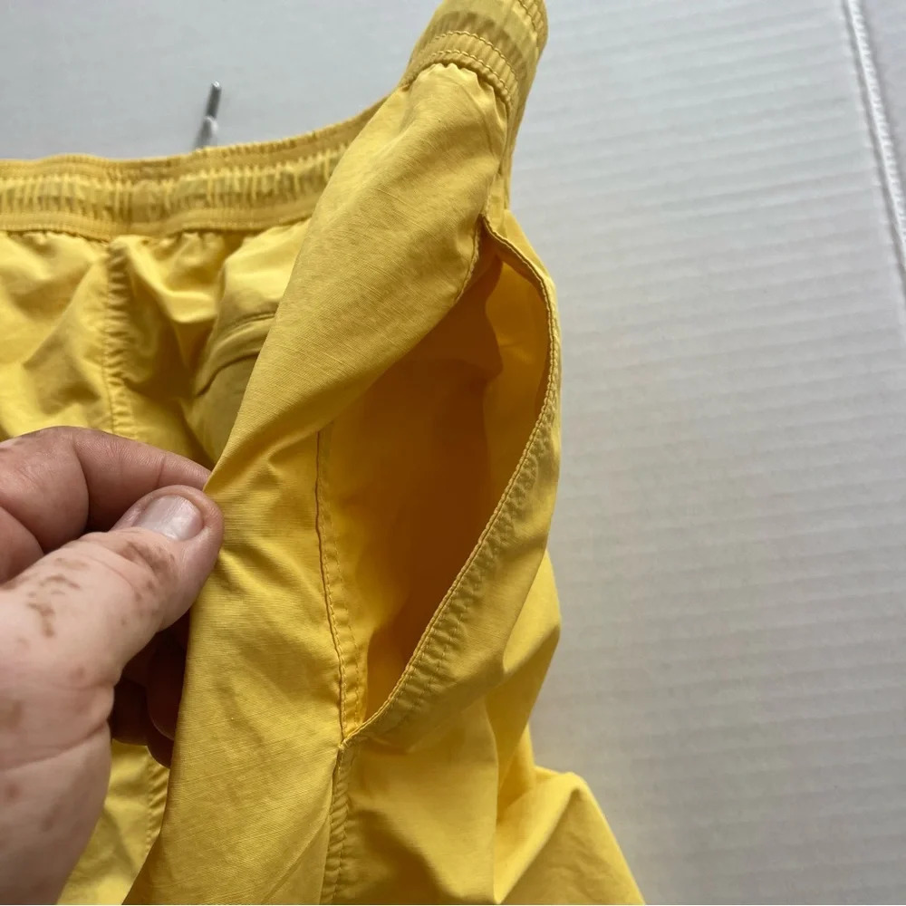 Onia Charles 5" Short Resort Yellow Men size XL - Picture 6 of 12